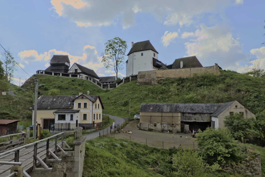 Burgen, Naturzauber und kulinarische Genüsse: Ein vielseitiger Tag in Westböhmen